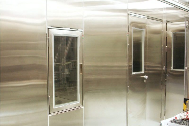11_painel_SL_pur1-340dzn0s5owxifib0w1udm-1-799x533 Painéis