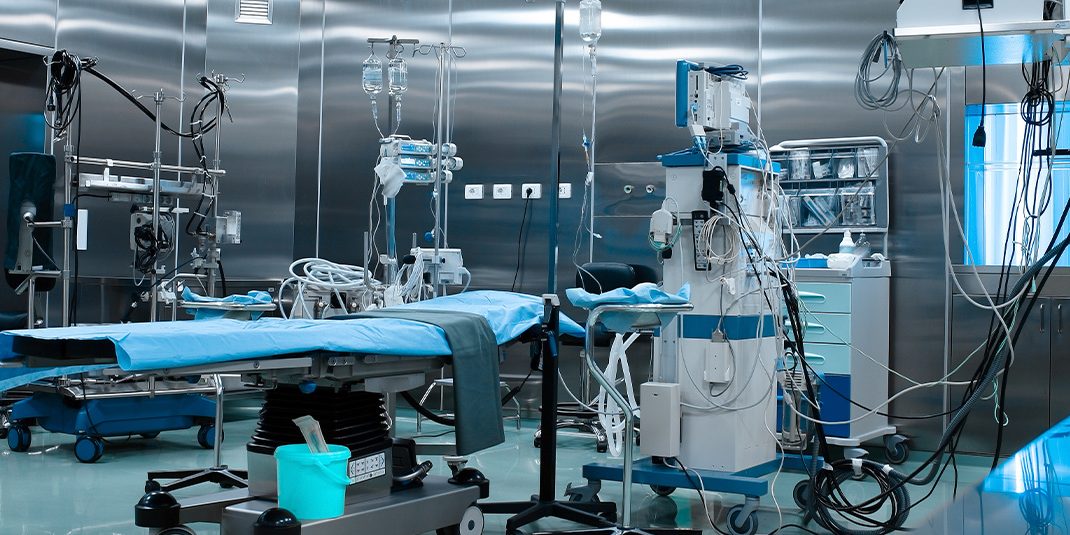 Mobiliário inox hospitalar